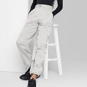 WILD FABLE High-Rise Toggle Parachute Pants Light Gray S